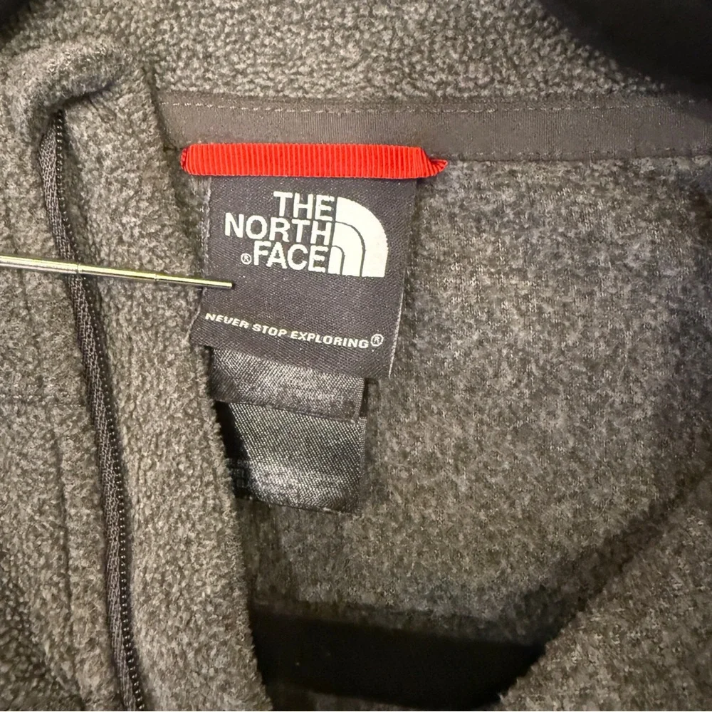 The North Face 1/4-Zip Fleece Pullover Men’s Large – Olive and Gray, Worn/As-Is